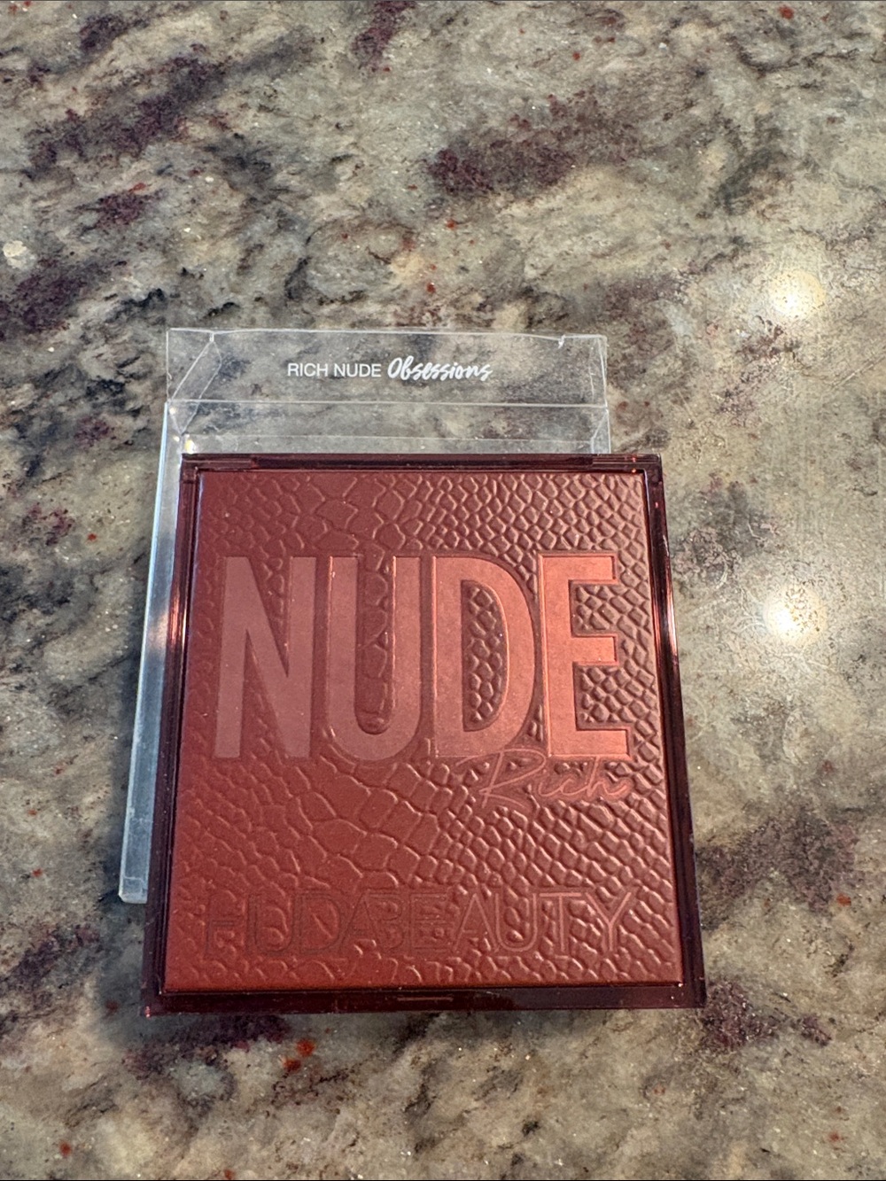 HUDA BEAUTY Rich Nude Obsessions Palette - Deep Brown